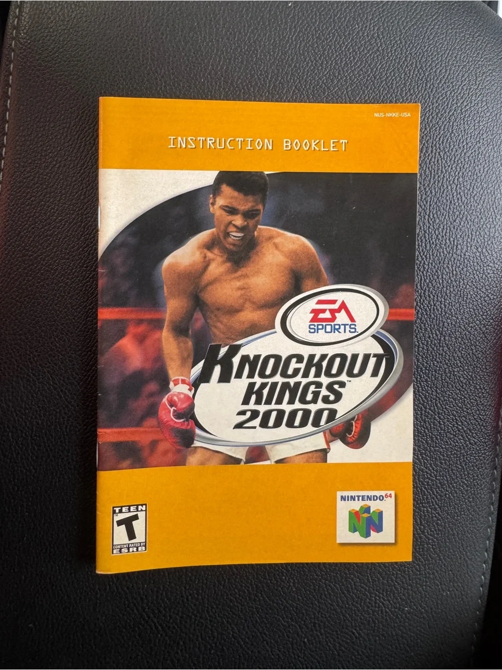 Instruction booklet for 'Knockout Kings 2000' by EA Sports for Nintendo 64